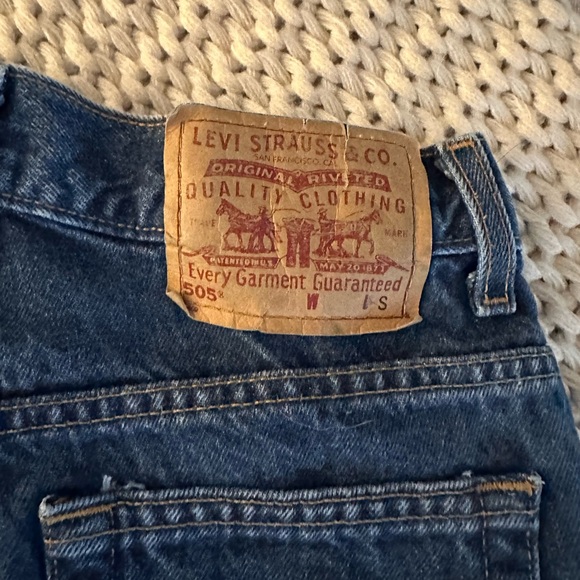 Vintage 505 Levi Jeans - Picture 4 of 9